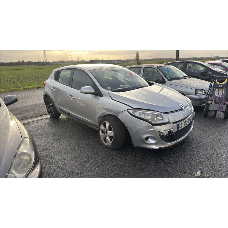 Malle/Hayon arriere RENAULT MEGANE 3 Photo n°6