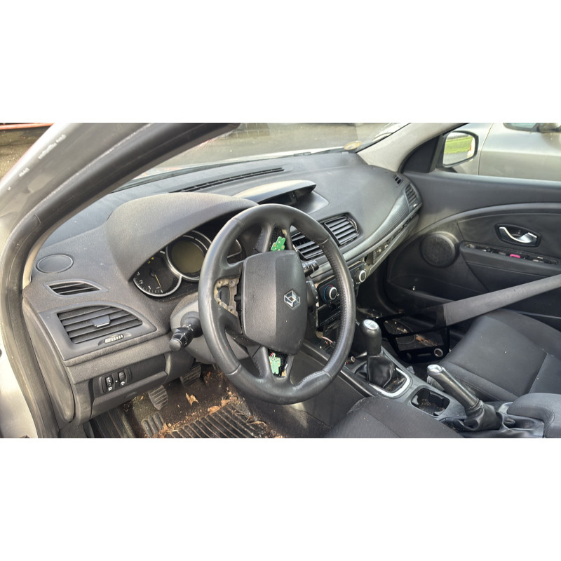 Malle/Hayon arriere RENAULT MEGANE 3 Photo n°15