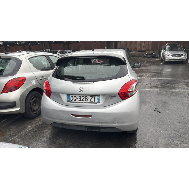 Malle/Hayon arriere PEUGEOT 208 1 Photo n°6