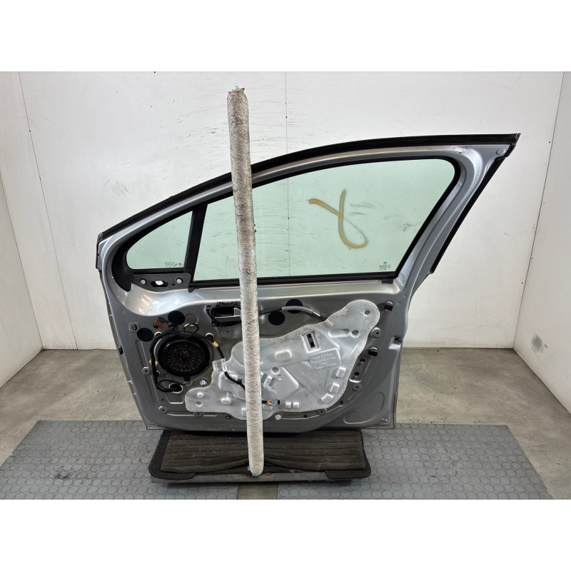 Porte avant droit PEUGEOT 208 1 Photo n°1