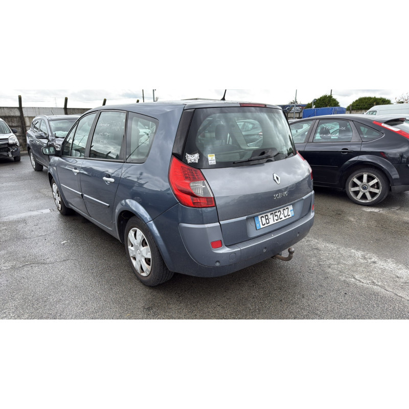 Feu arriere stop central RENAULT GRAND SCENIC 2 Photo n°8