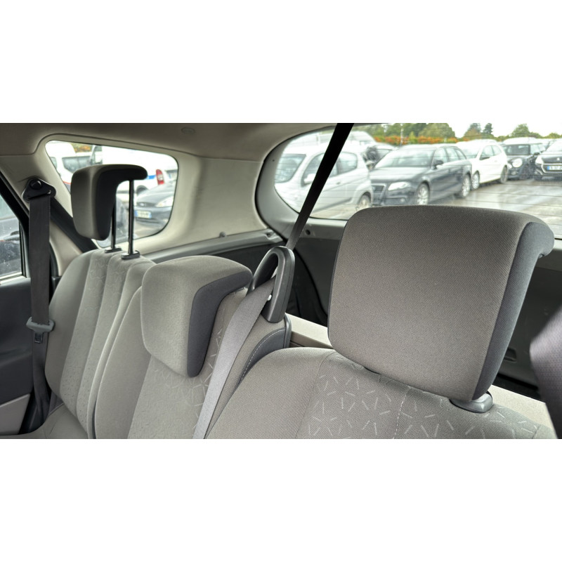 Feu arriere stop central RENAULT GRAND SCENIC 2 Photo n°11