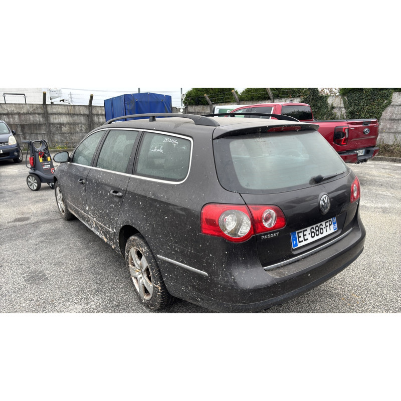 Feu arriere stop central VOLKSWAGEN PASSAT 5 Photo n°7