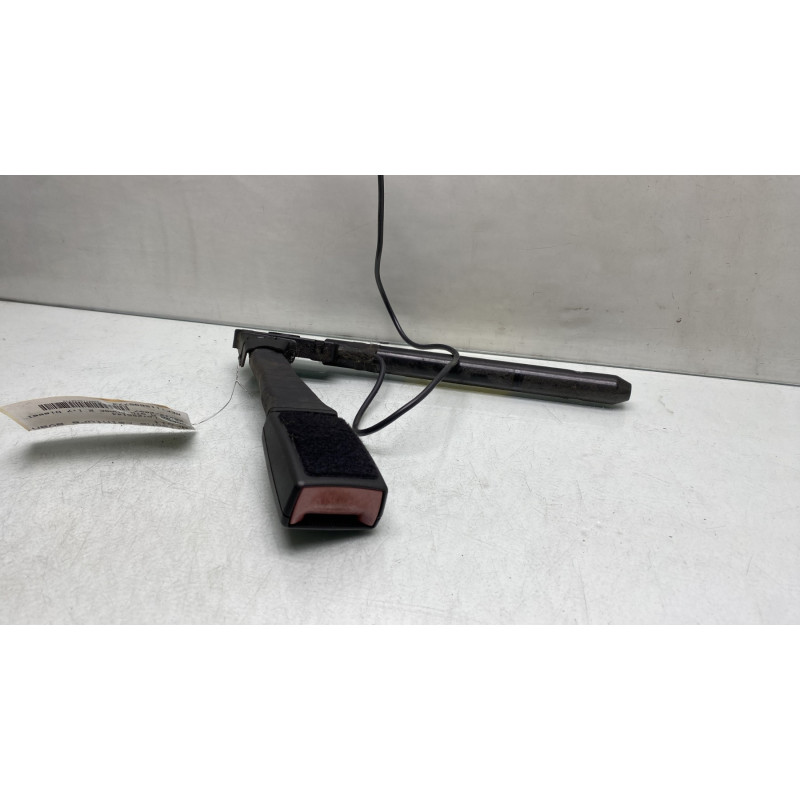 Pretensionneur de ceinture avant droit OPEL ASTRA H Photo n°3