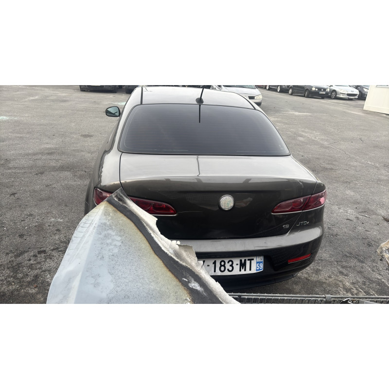 Malle/Hayon arriere ALFA ROMEO 159 Photo n°11
