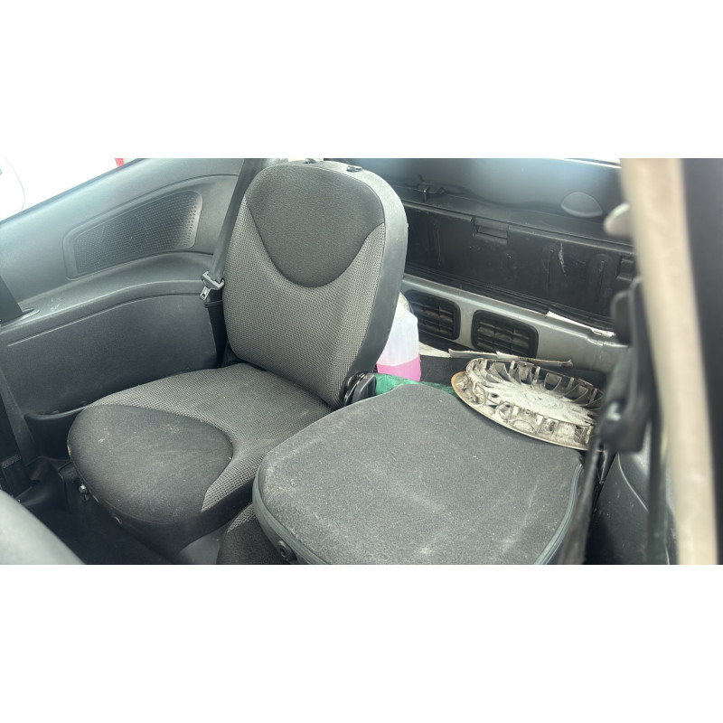 Retroviseur gauche CITROEN C2 Photo n°15