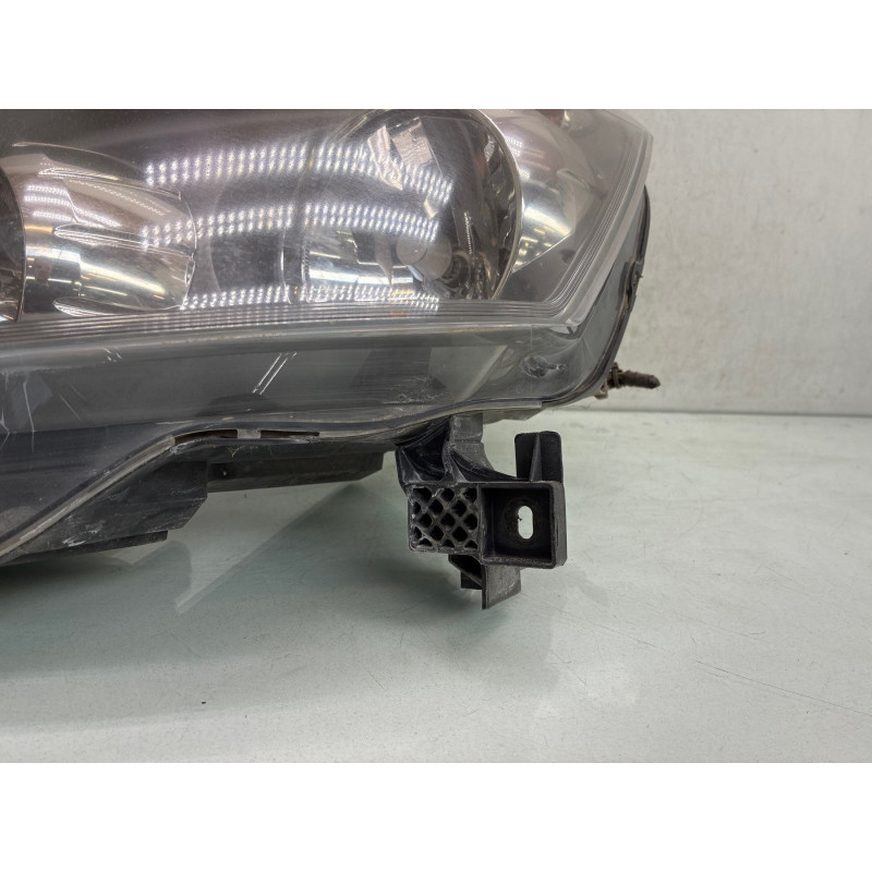 Optique avant principal gauche (feux)(phare) OPEL ZAFIRA B Photo n°2