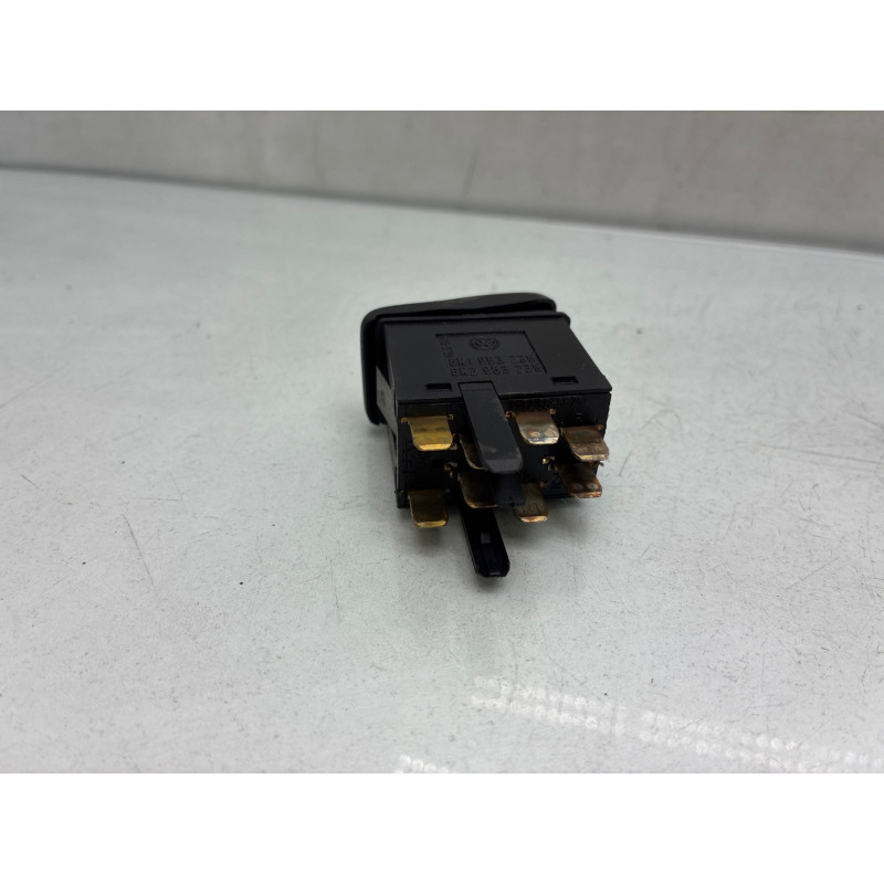 Bouton de warning VOLKSWAGEN POLO 3 Photo n°3