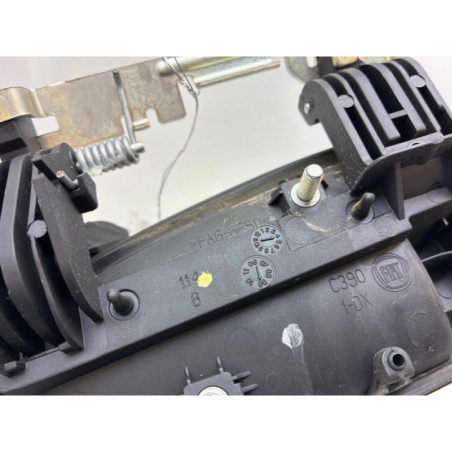 Poignee porte avant droit FIAT GRANDE PUNTO Photo n°1