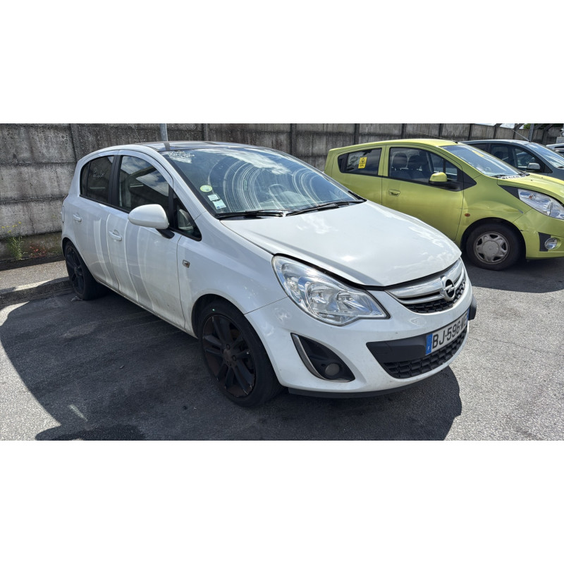 Optique avant principal gauche (feux)(phare) OPEL CORSA D Photo n°8