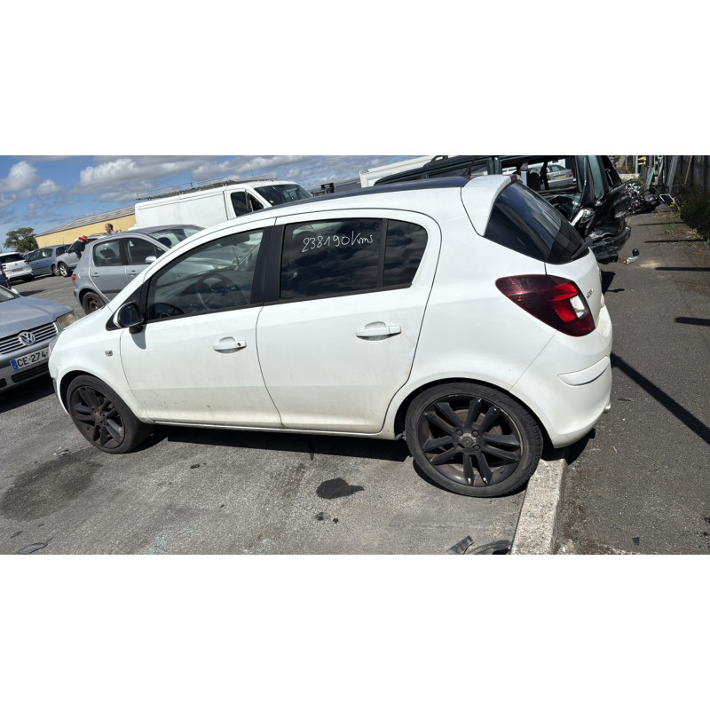 Optique avant principal gauche (feux)(phare) OPEL CORSA D Photo n°12