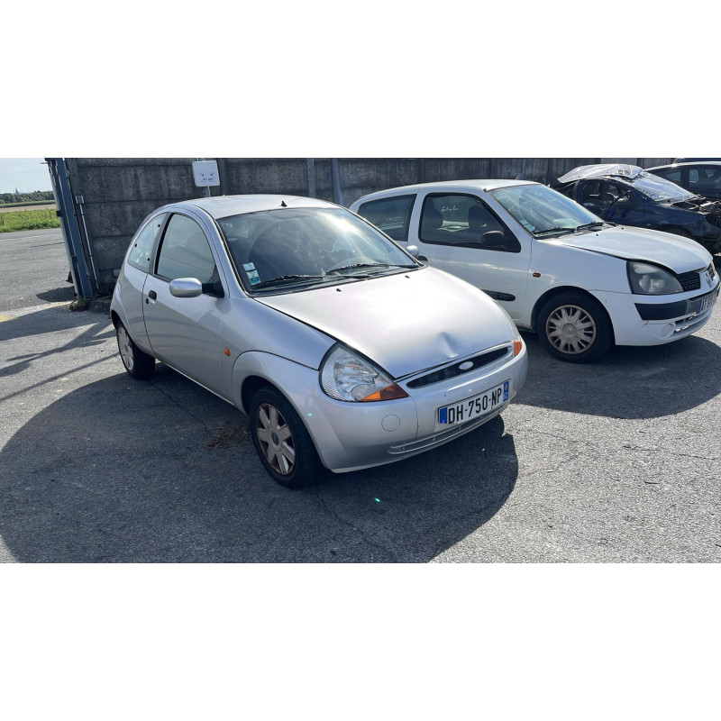 Vitre avant droit FORD KA 1 Photo n°8