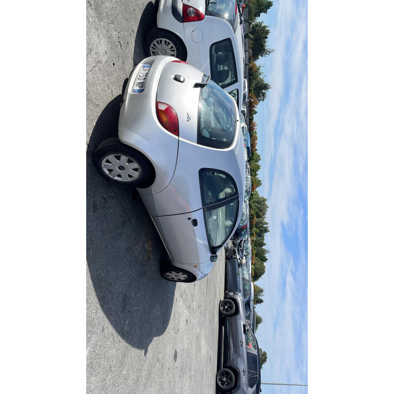 Vitre avant droit FORD KA 1 Photo n°11