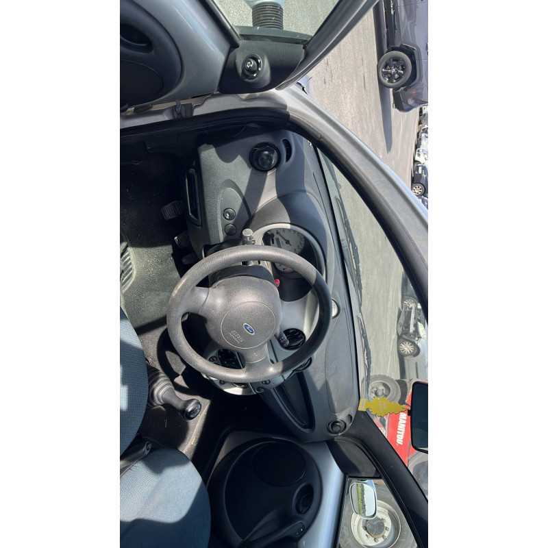 Vitre avant droit FORD KA 1 Photo n°16