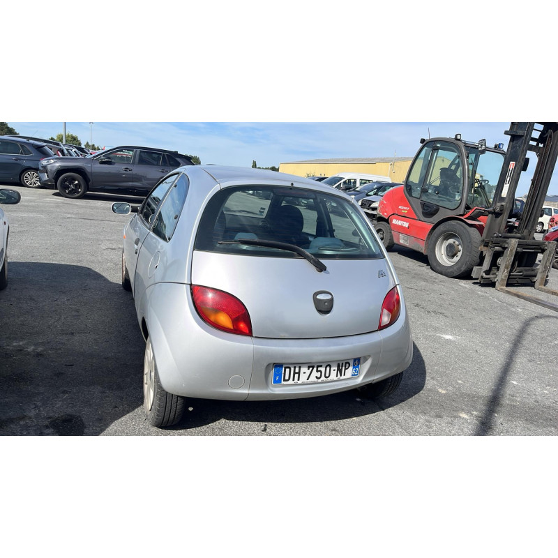 Vitre avant droit FORD KA 1 Photo n°17