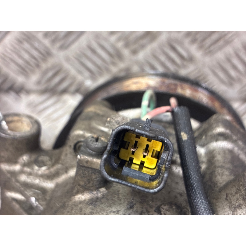 Compresseur clim CITROEN C3 3 Photo n°1