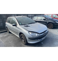 Pare boue avant gauche PEUGEOT 206