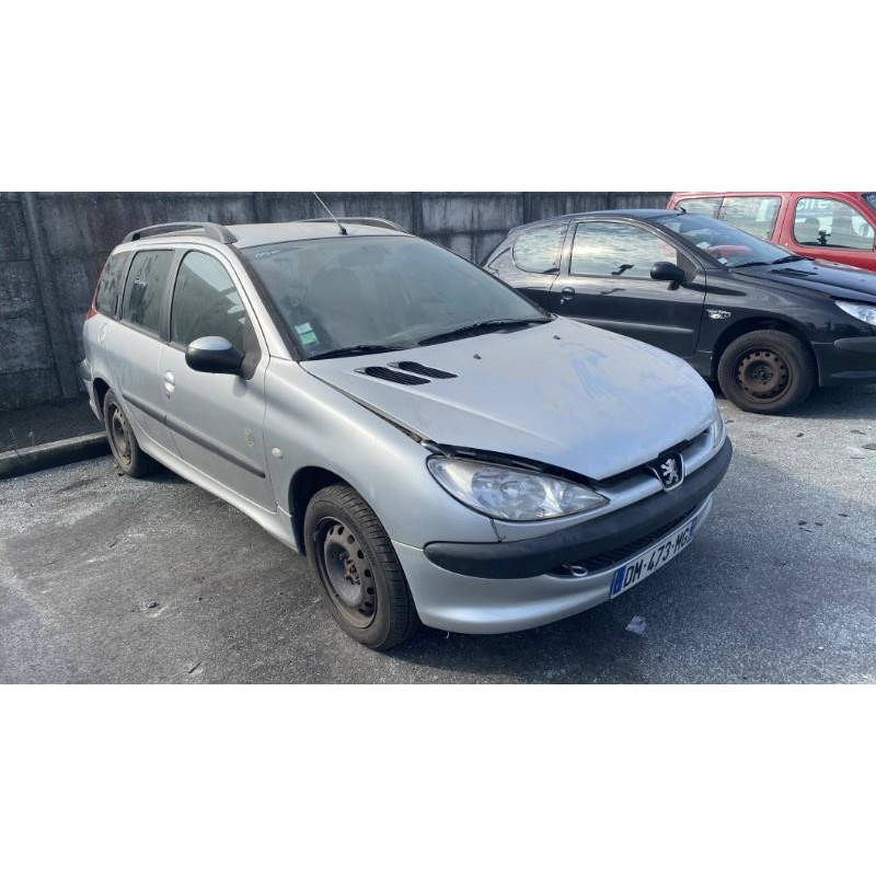 Pare boue avant gauche PEUGEOT 206 Photo n°4