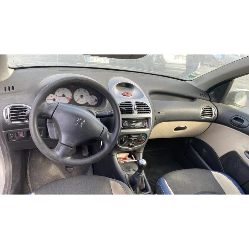 Pare boue avant gauche PEUGEOT 206 Photo n°5
