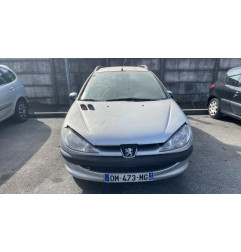 Pare boue avant gauche PEUGEOT 206