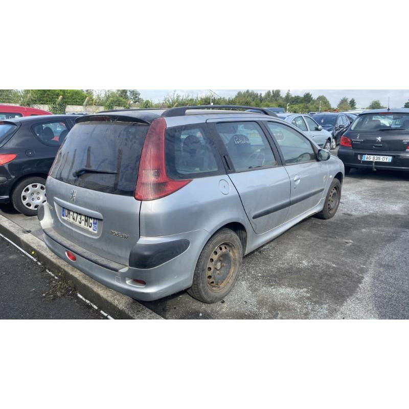 Pare boue avant gauche PEUGEOT 206 Photo n°20