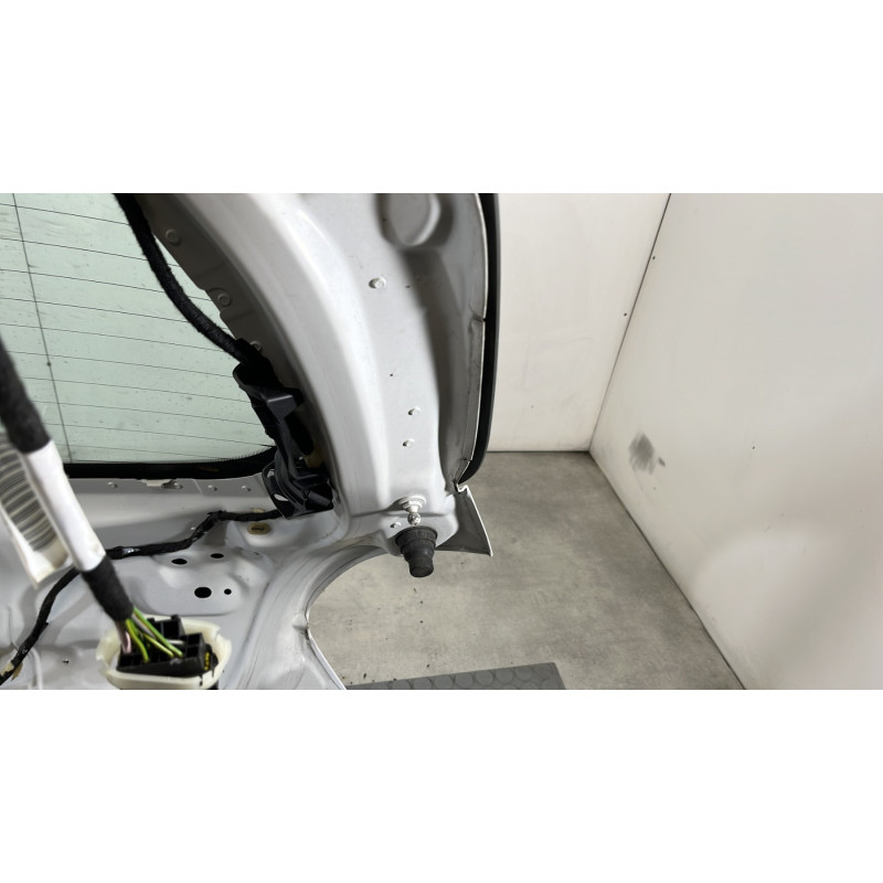 Malle/Hayon arriere PEUGEOT 208 1 Photo n°8