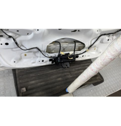 Malle/Hayon arriere PEUGEOT 208 1
