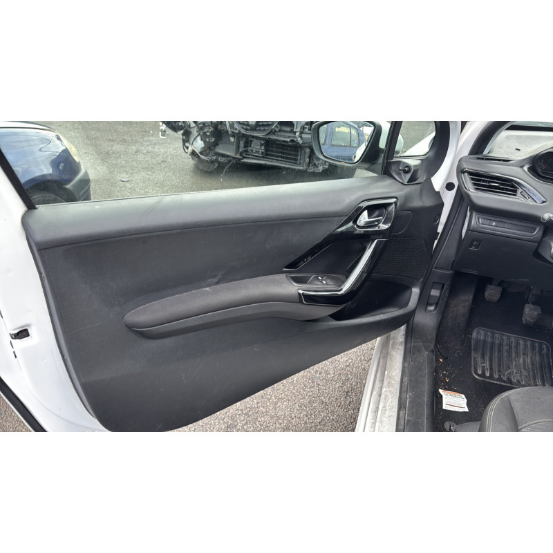 Malle/Hayon arriere PEUGEOT 208 1 Photo n°20