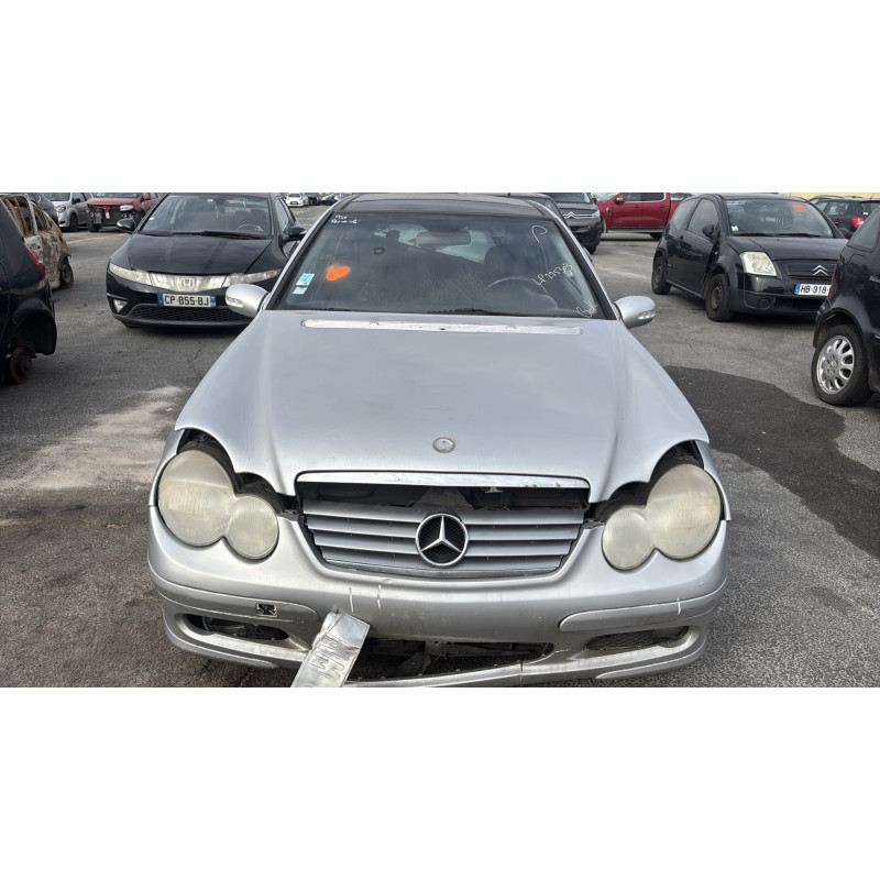 Aile avant droit MERCEDES CLASSE C 203 COUPE SPORT Photo n°14