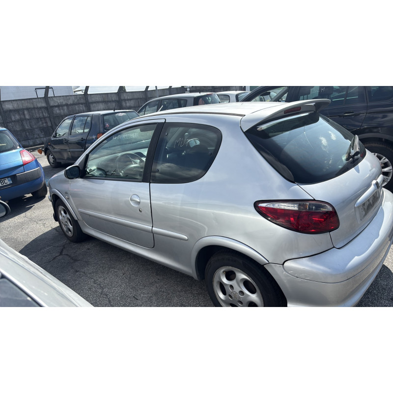 Aile avant droit PEUGEOT 206 Photo n°11