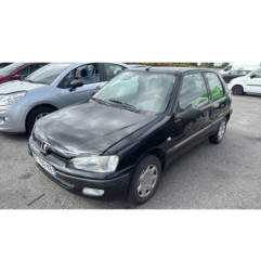 Pare choc avant PEUGEOT 106