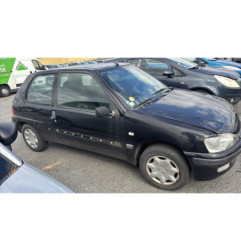 Pare choc avant PEUGEOT 106
