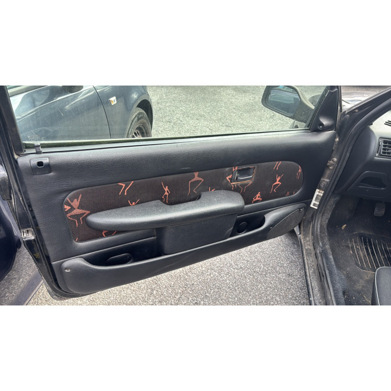 Pare choc avant PEUGEOT 106 Photo n°19