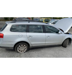 Pivot de moyeu avant gauche VOLKSWAGEN PASSAT 5
