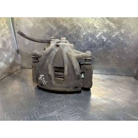 Etrier avant droit (freinage) TOYOTA COROLLA VERSO 2