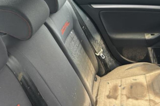 Feu arriere secondaire gauche (feux) VOLKSWAGEN GOLF 5