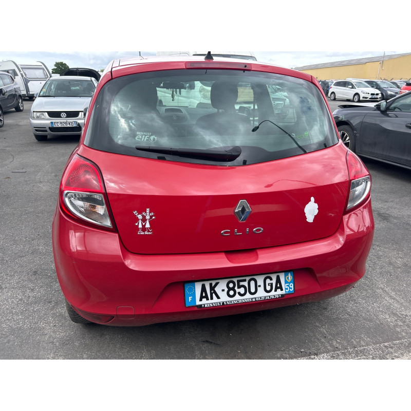 RENAULT CLIO 3 PHASE 2 1.5 DCI - 8V TURBO Photo n°10