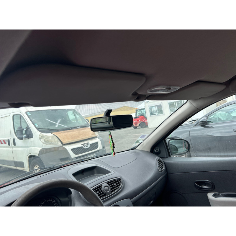 RENAULT CLIO 3 PHASE 2 1.5 DCI - 8V TURBO Photo n°17