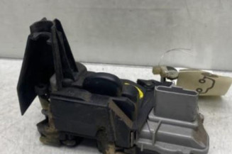 Serrure avant droit PEUGEOT 307