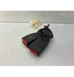 Attache ceinture arriere droit NISSAN NOTE 2