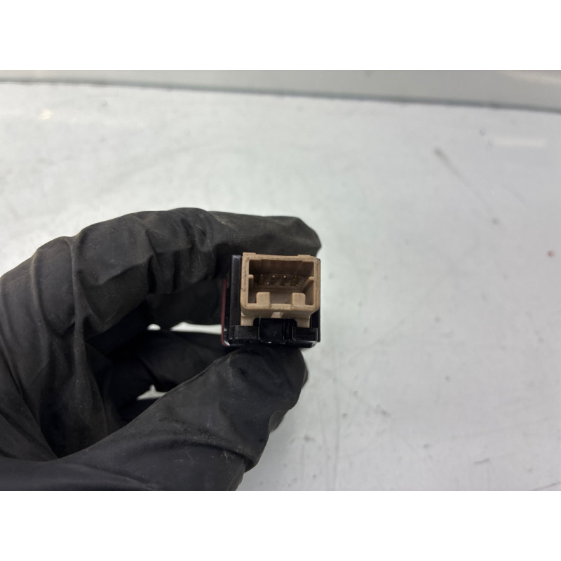 Bouton de warning NISSAN NOTE 2 Photo n°1