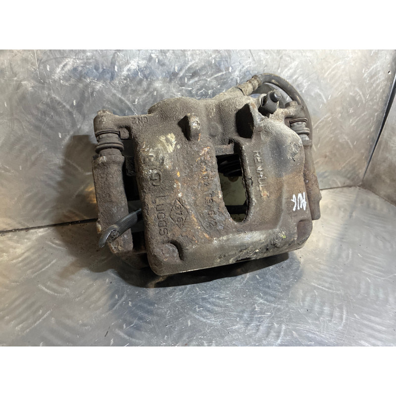 Etrier avant gauche (freinage) RENAULT AVANTIME Photo n°3