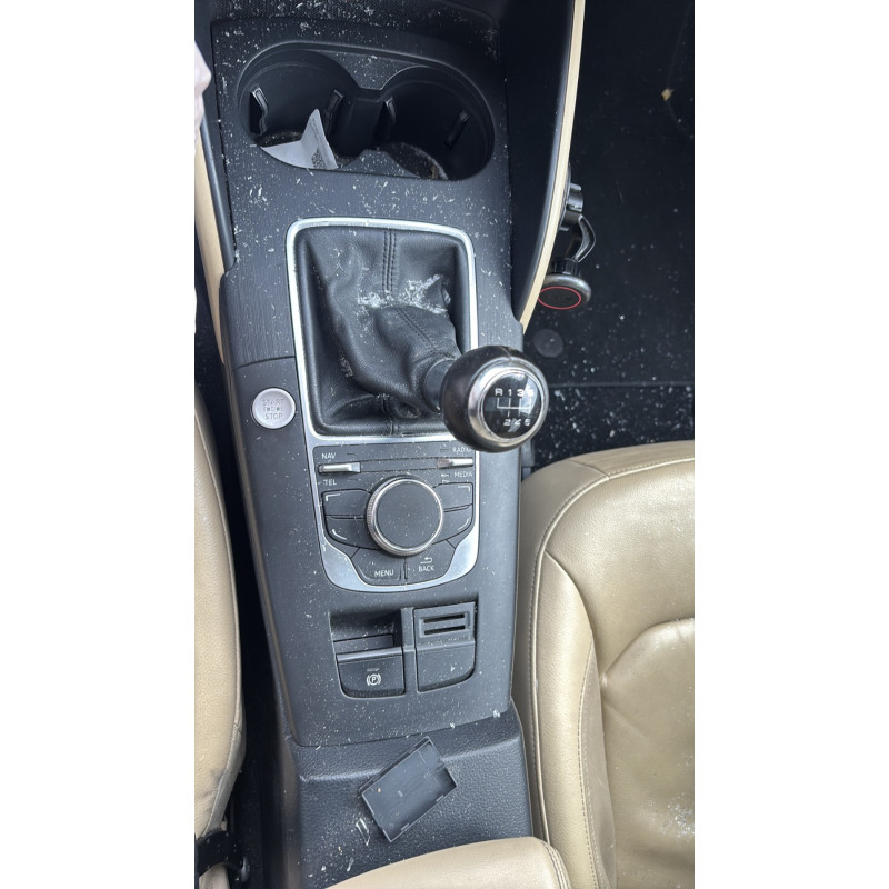 Arret de porte avant droit AUDI A3 3 Photo n°18