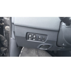 Interrupteur de leve vitre avant droit RENAULT MEGANE 2