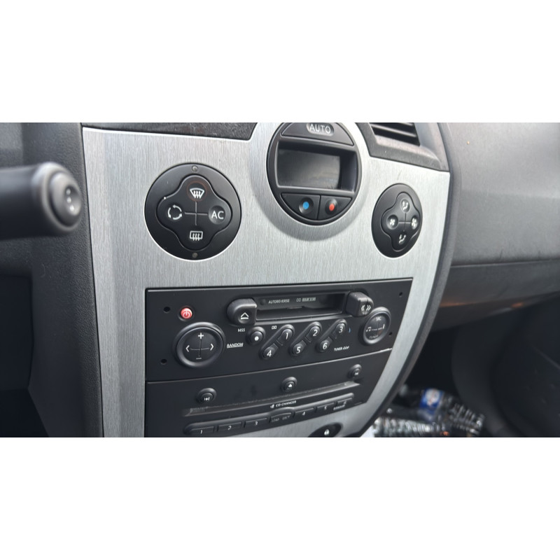 Interrupteur de leve vitre avant droit RENAULT MEGANE 2 Photo n°20