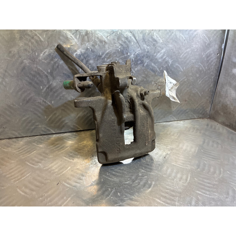 Etrier arriere droit (freinage) RENAULT TRAFIC 2 Photo n°3