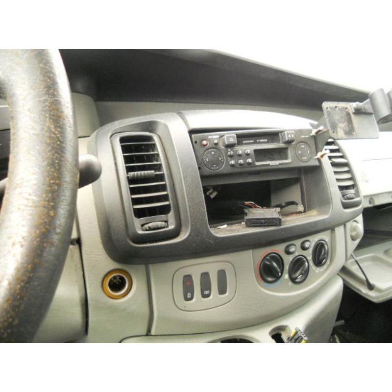 Etrier arriere droit (freinage) RENAULT TRAFIC 2 Photo n°9