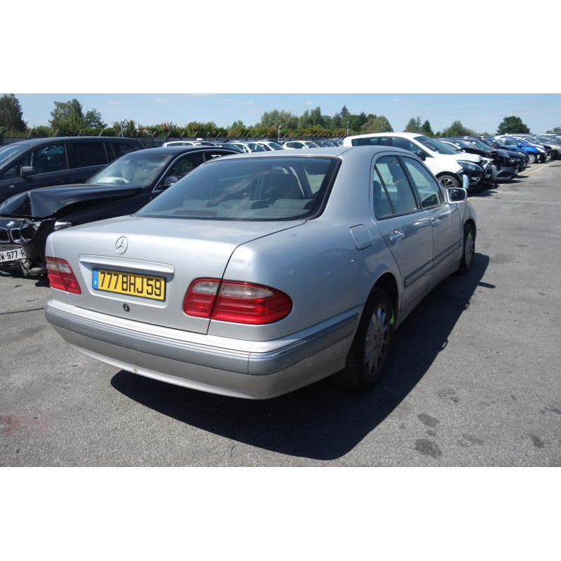 Etrier arriere gauche (freinage) MERCEDES CLASSE E 210 Photo n°4