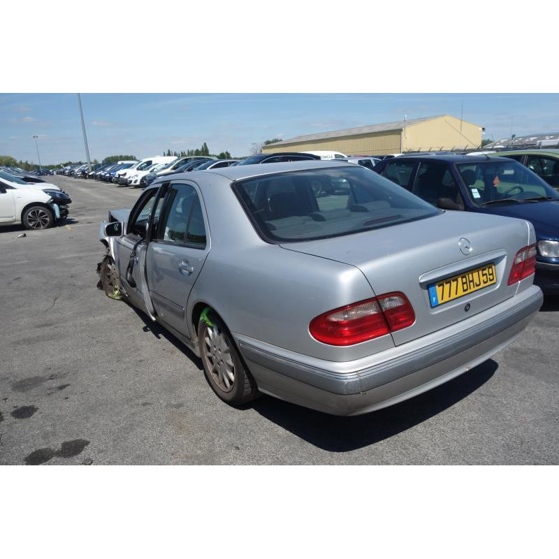 Etrier arriere gauche (freinage) MERCEDES CLASSE E 210 Photo n°5
