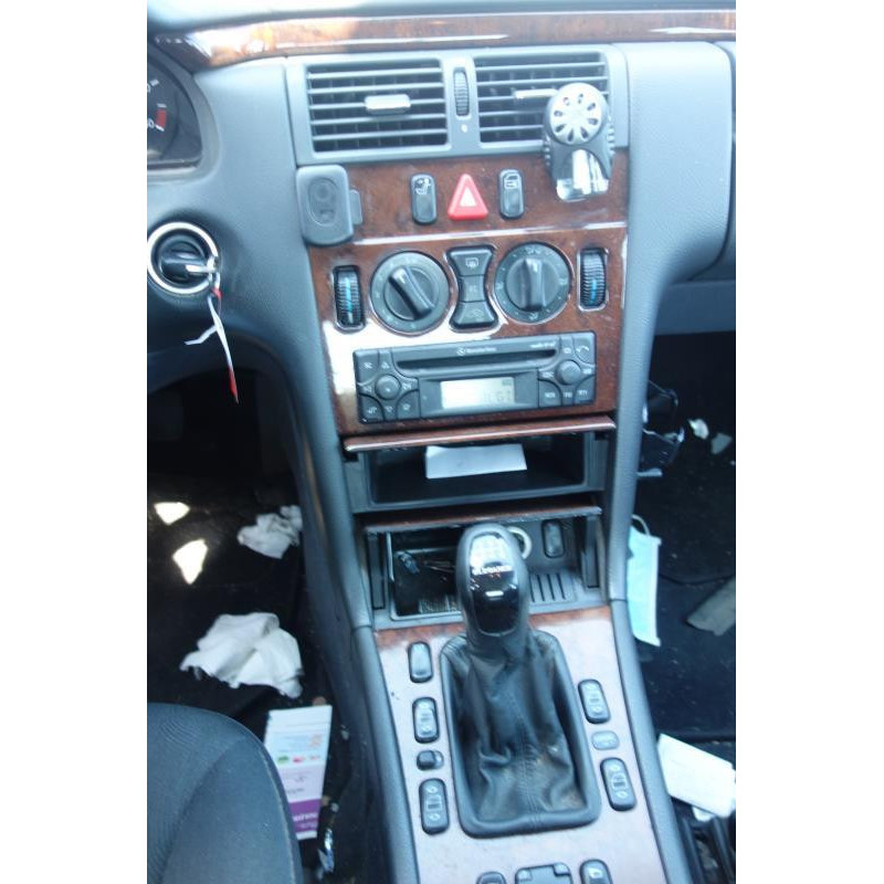 Etrier arriere gauche (freinage) MERCEDES CLASSE E 210 Photo n°8